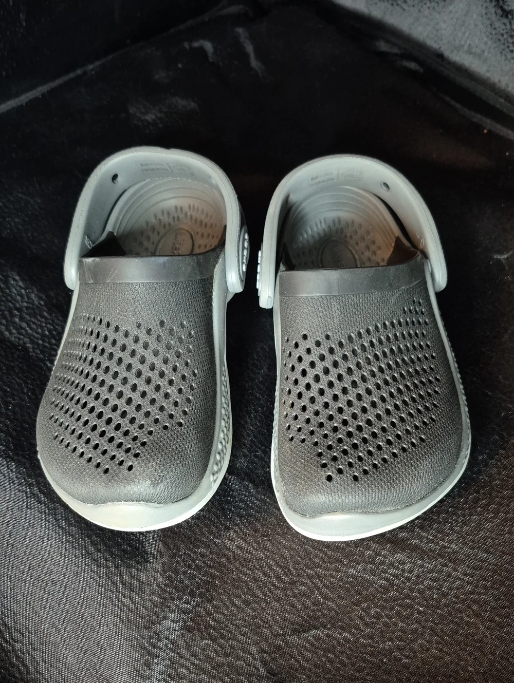 CROCS Toddler Size 10 Black and Grey LiteRide Shoe
